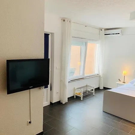 Zica Apartman *
