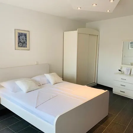 Zica Apartment