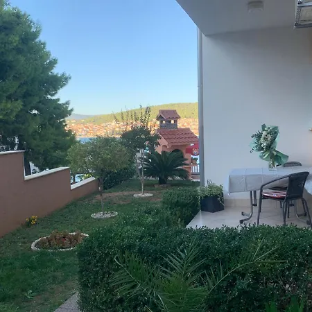 Zica Apartman Trogir